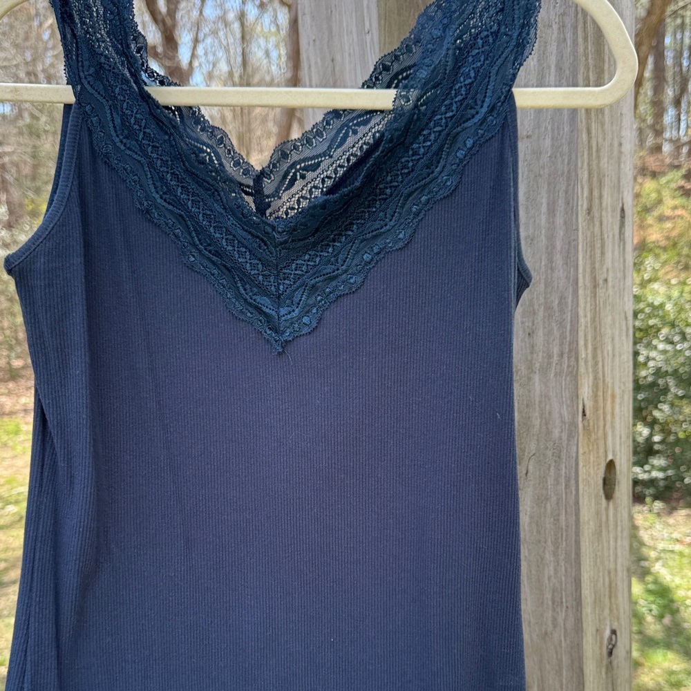 easel Navy Lace-Trim Ribbed Tank